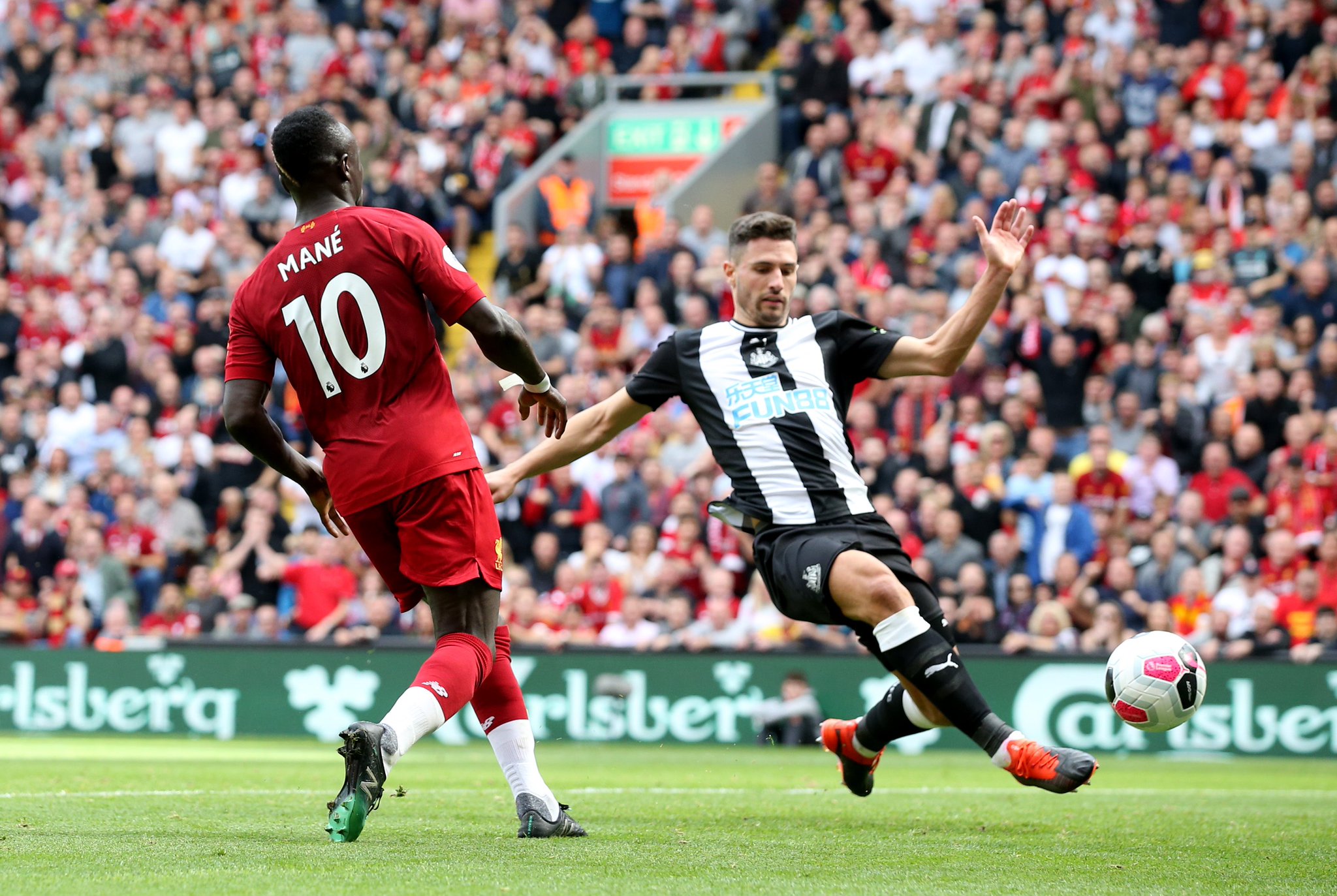 但他闪耀的 但他闪耀的